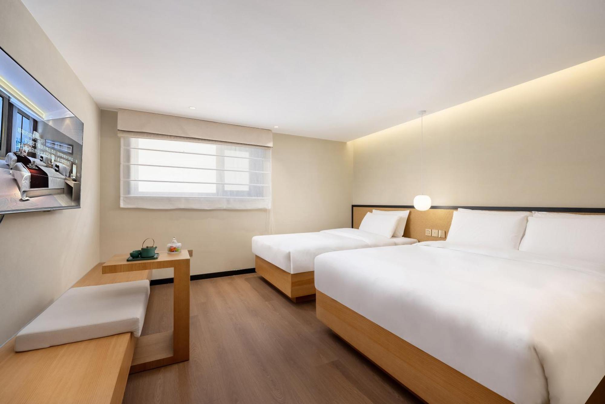 Beijing Tangfu Nanluoguxiang Wang Fu Jing Forbidden City Snack Street Hotel,1 Stop Walking To Airport Express,3 Stop To Tiananmen&Free Laundry Dry Service &Professional Free Tour Ticket Service With English Speaking Staff Exterior photo