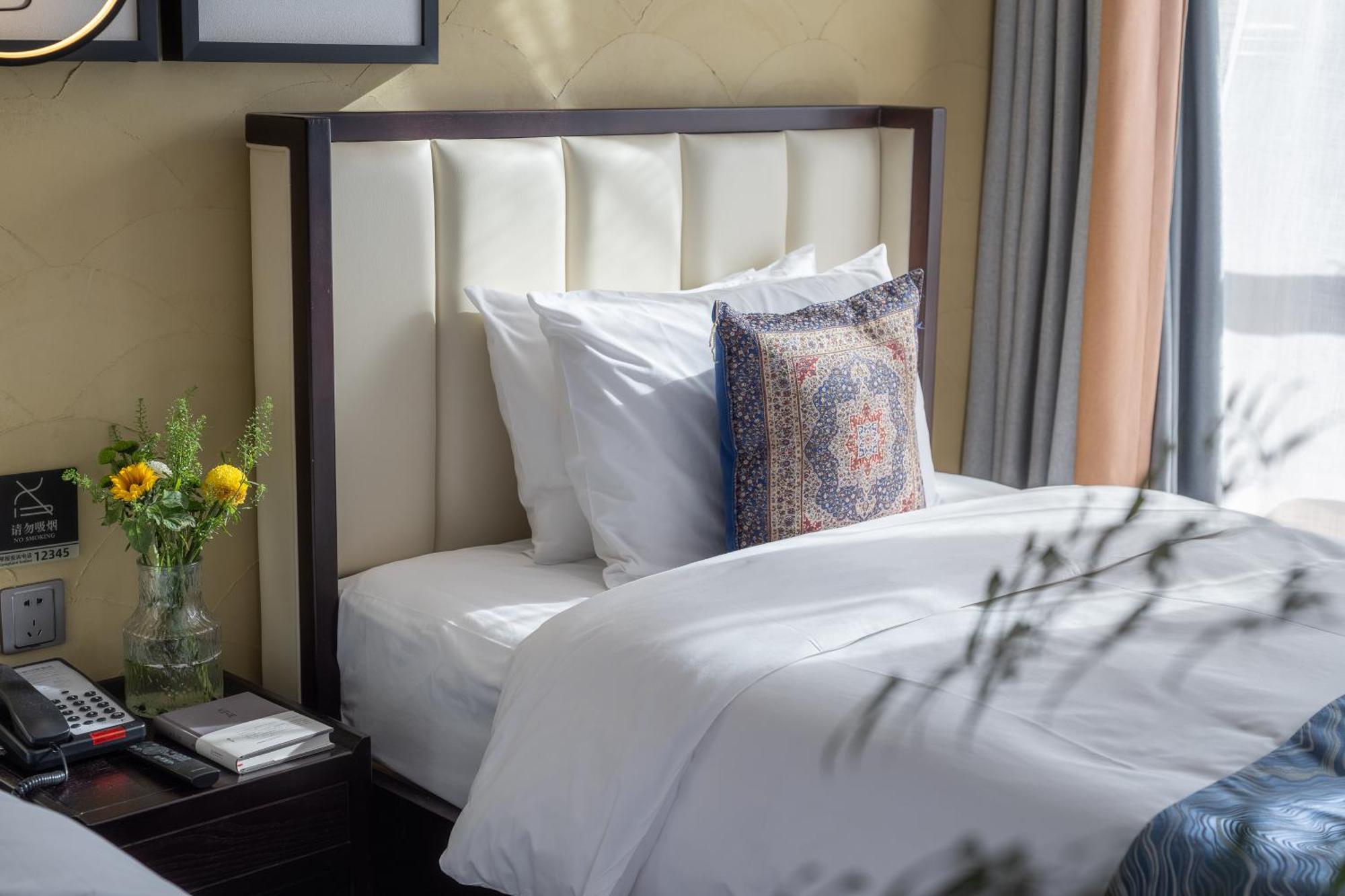 Beijing Tangfu Nanluoguxiang Wang Fu Jing Forbidden City Snack Street Hotel,1 Stop Walking To Airport Express,3 Stop To Tiananmen&Free Laundry Dry Service &Professional Free Tour Ticket Service With English Speaking Staff Exterior photo
